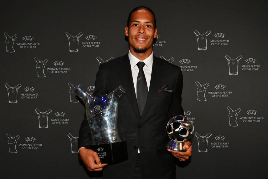 What did Klopp say after Van Dijk won POTY as a defender?